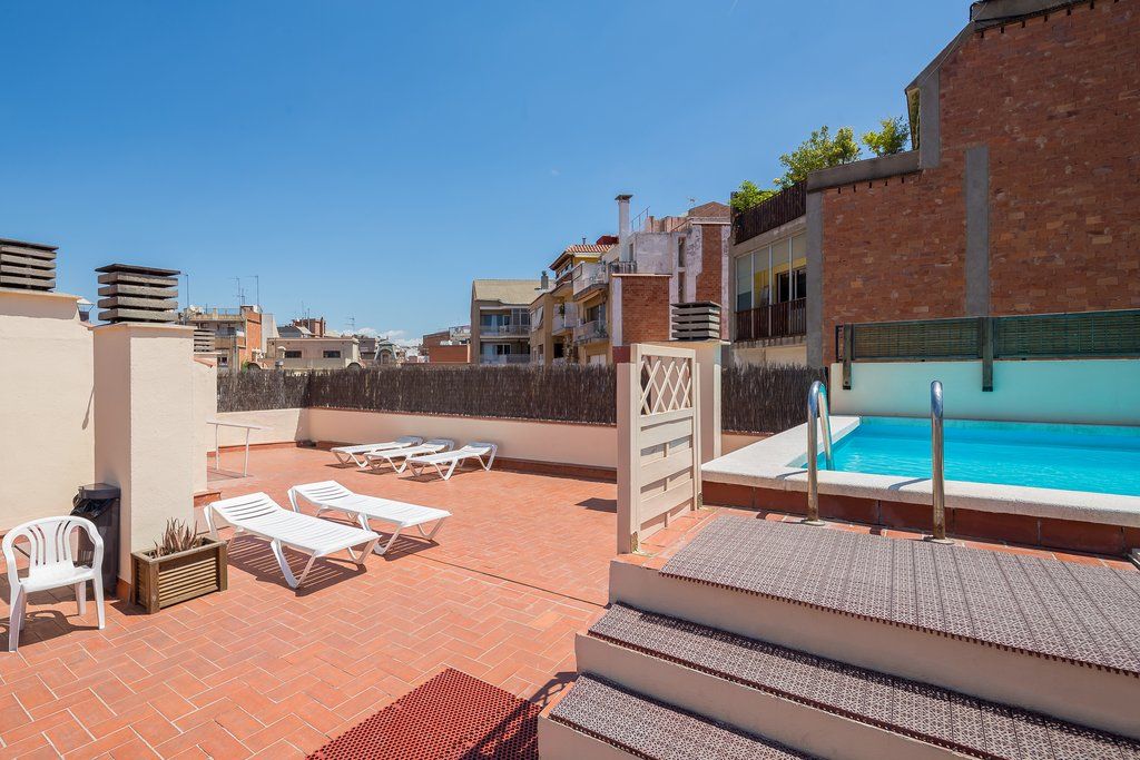 Aparthotel Bertrán 3*