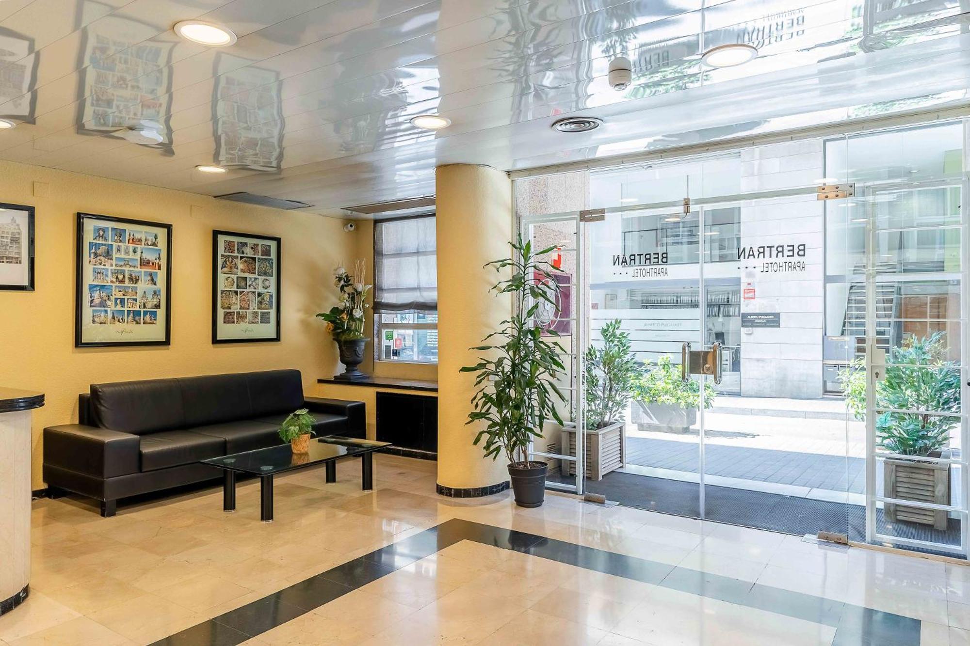 Bertrán Apartahotel 3*